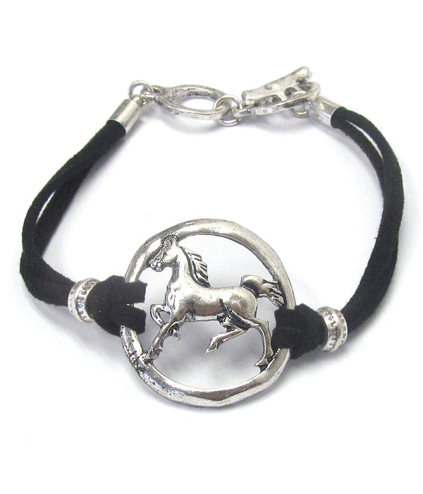 HORSE SUEDE TOGGLE BRACELET-0